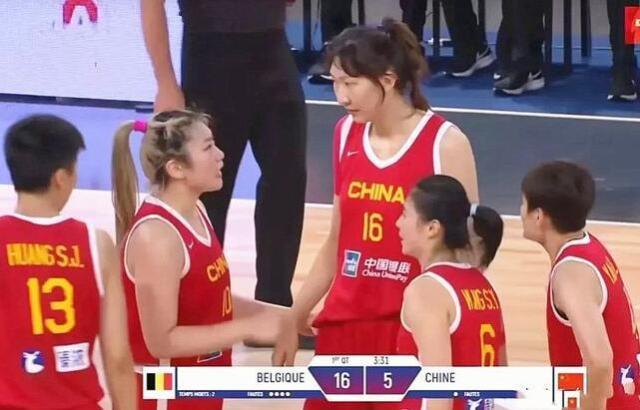 半岛体育APP-李月汝归来独木难支！中国女篮热身再败：仅2胜10负