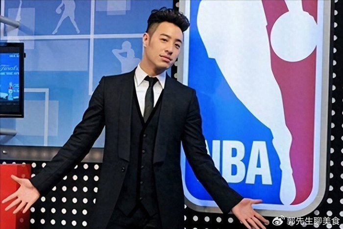 半岛体育-35万买下篮网0.067%股份,如今升值多少?网友:难以置信|潘玮柏|篮球|柯蒂斯·琼斯|球队|娱乐圈_新浪体育_新浪新闻