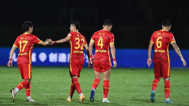 半岛体育官方网站-保级球队亦有差距 河北队斗志全无成为“独一档”
